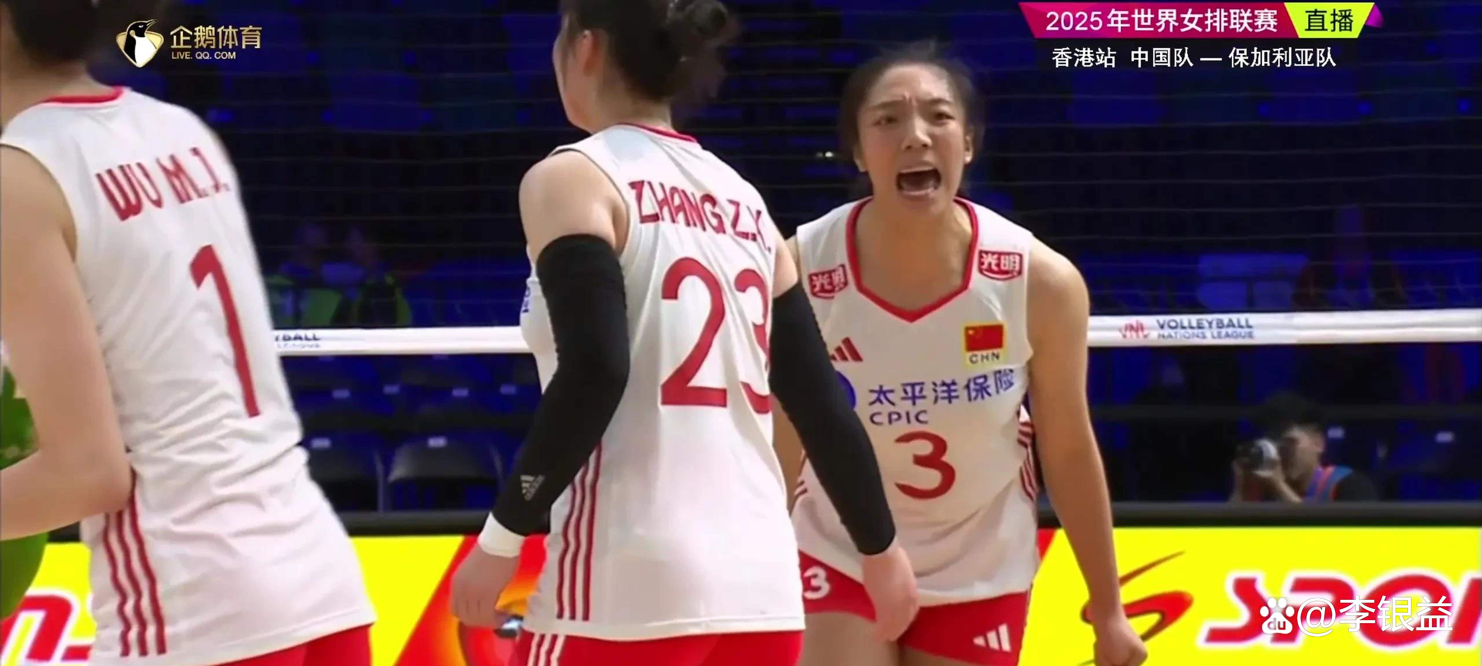 女排比赛惊险拉锯战，中国队险胜晋级