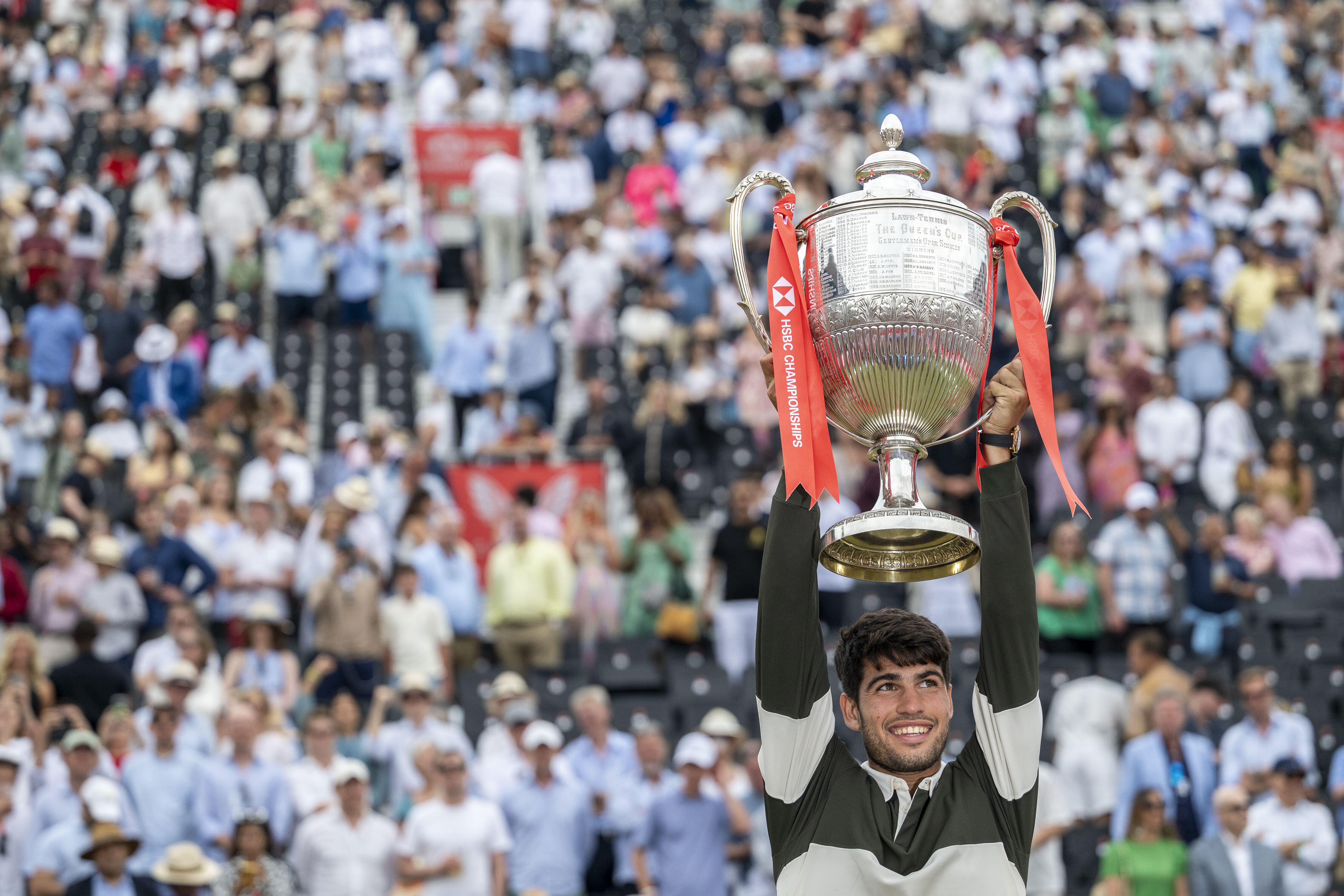 开云官网-世界网球队完胜西班牙网球队，阿尔卡拉斯惊艳世界的简单介绍