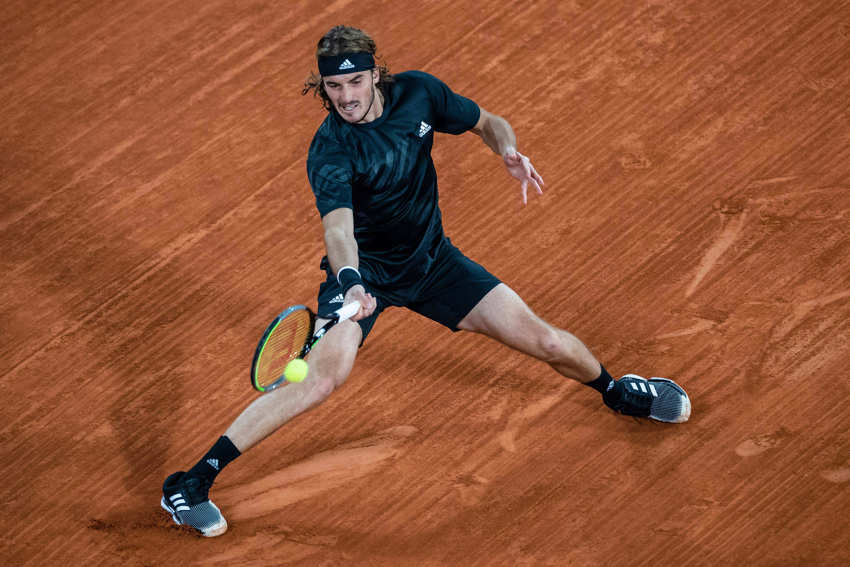 德国网球队翻盘法国网球队，西西帕斯高光表现