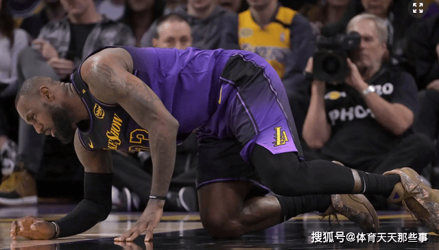 湖人主场击败活塞,取得六连胜 湖人主场击败活塞,取得六连胜