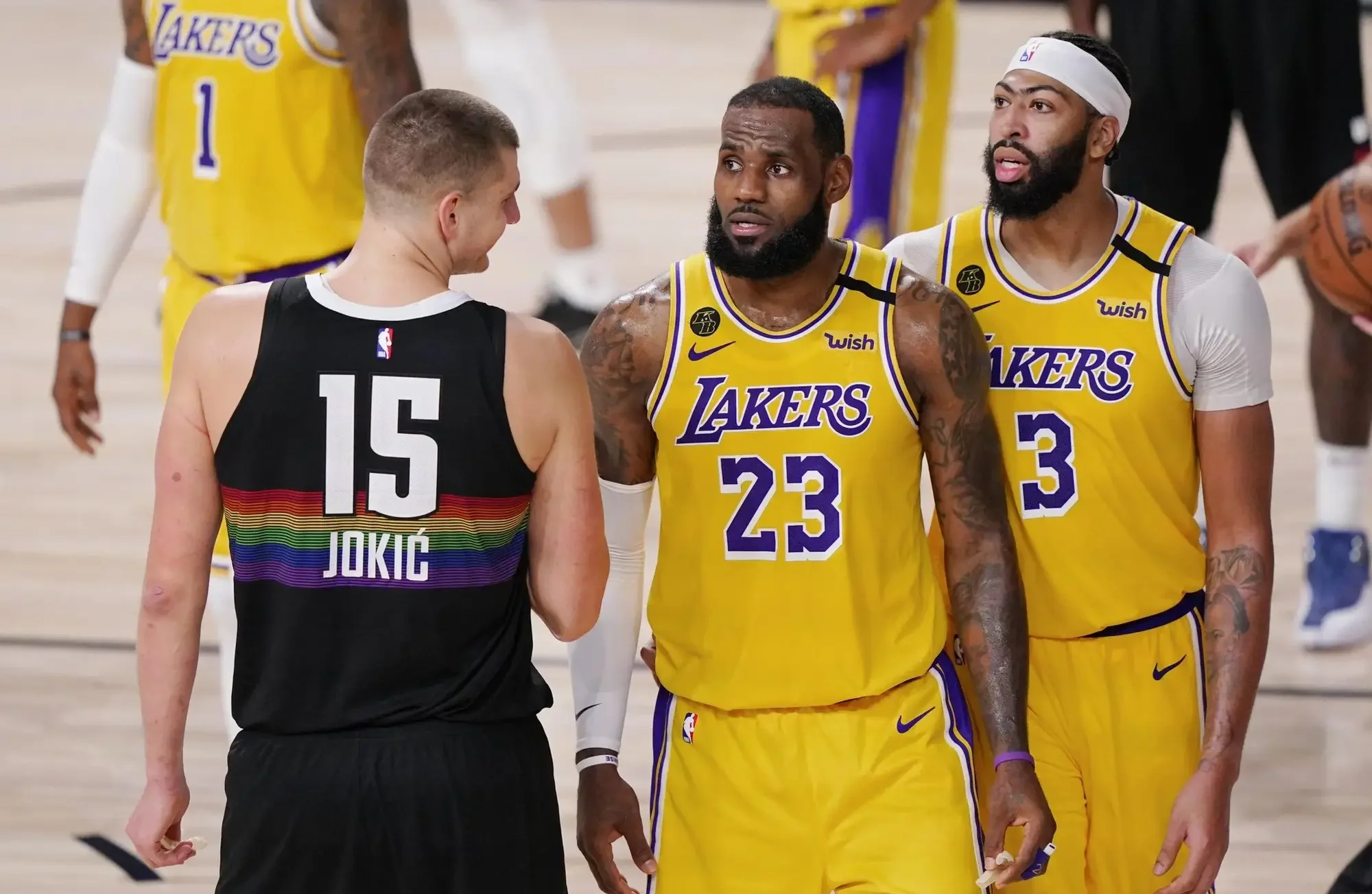 开云体育下载-湖人击败掘金，晋级西部决赛