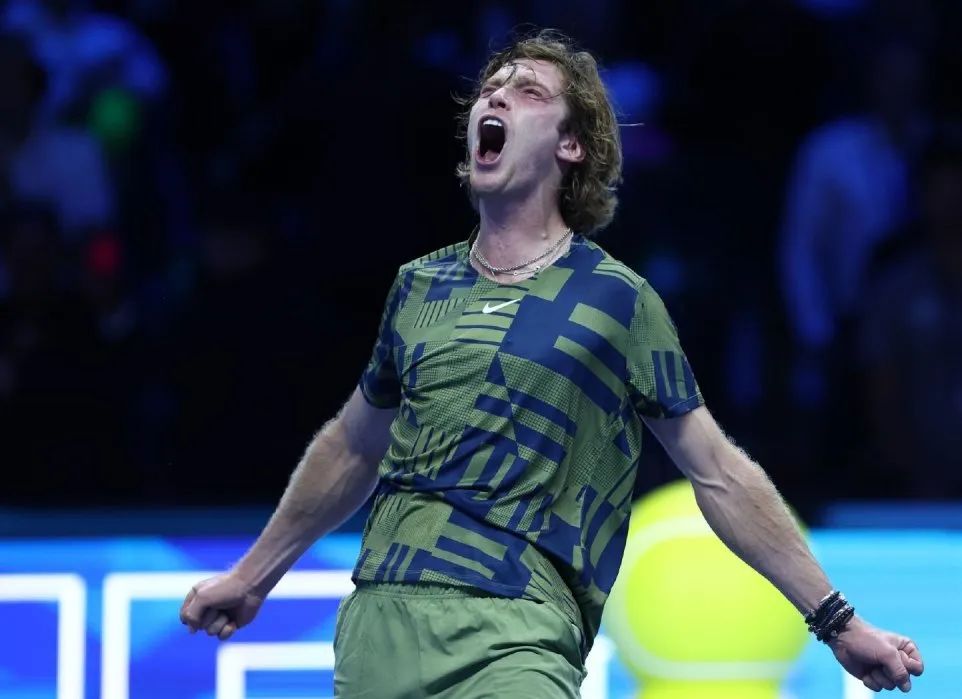 包含年终总决赛逆转联合杯,蒂姆点燃赛场的词条 包含年终总决赛逆转联合杯,蒂姆点燃赛场的词条