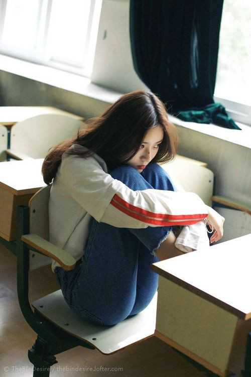 黑马狂奔冷门夜，老将举杯未言退，当贝蒂斯撞碎金身与本泽马续写传奇