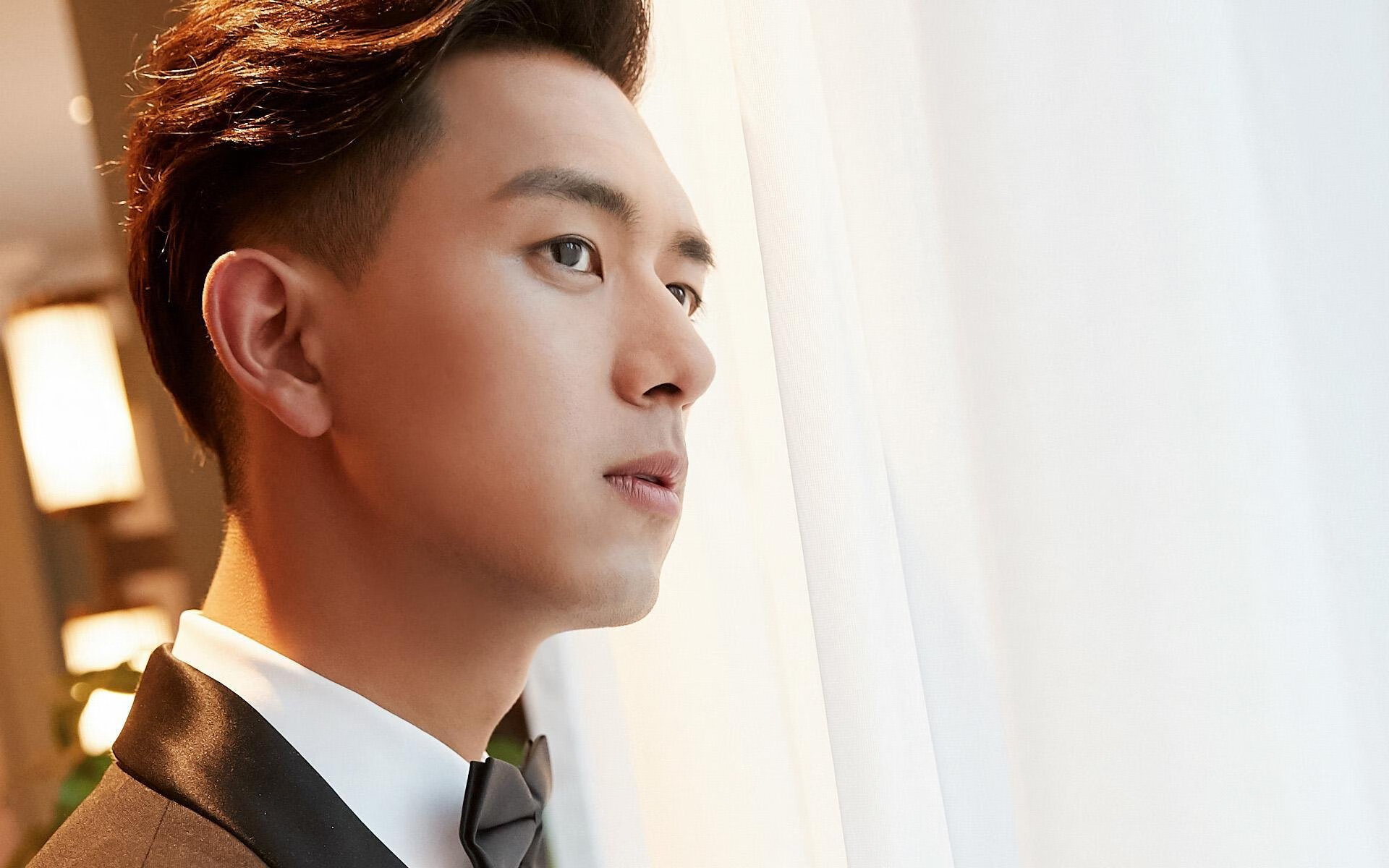 两个战场,一种胜利,冰岛的史诗鏖战与迪马利亚的决赛接管