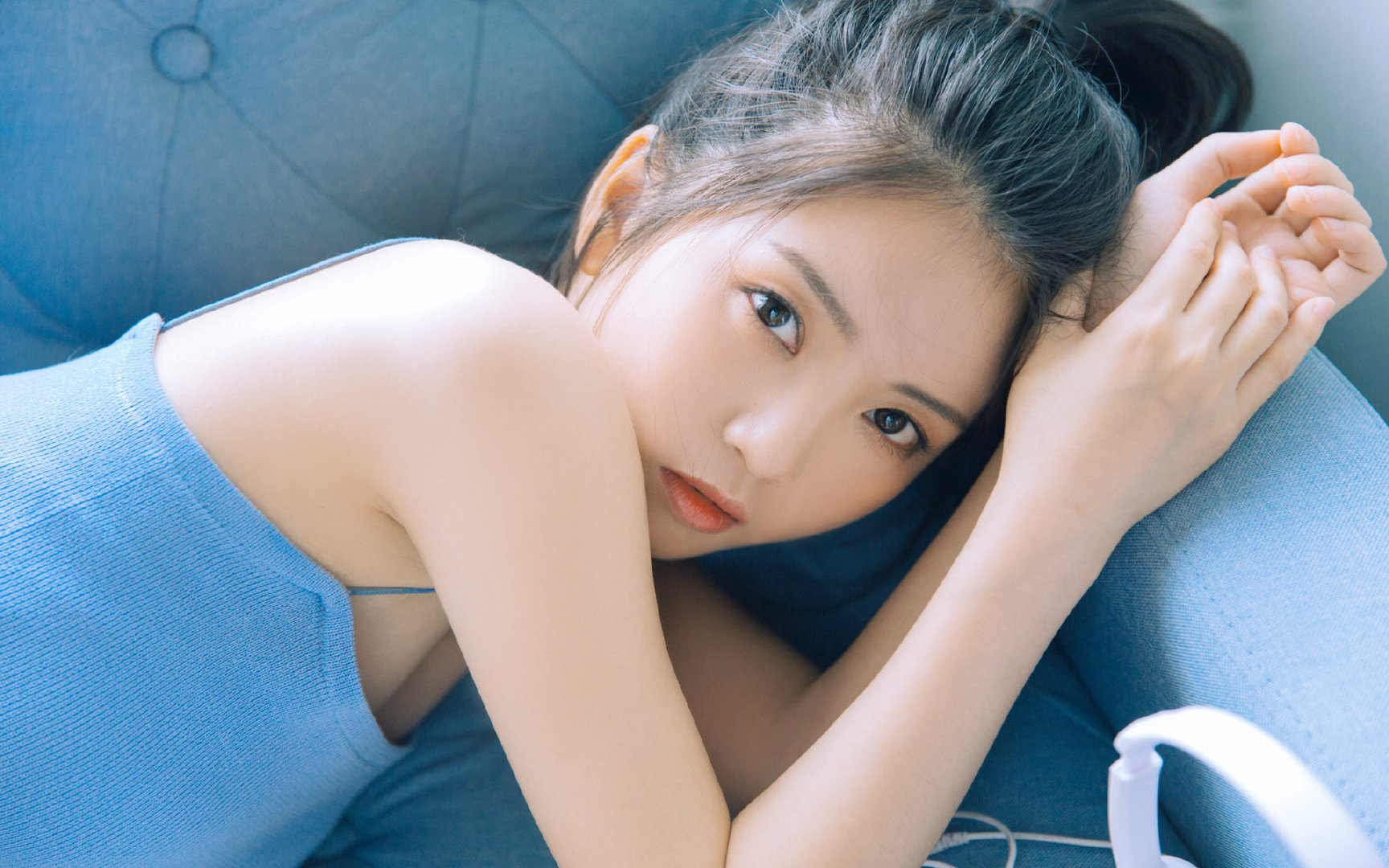 跨越时空的绿茵对话，当蓝黑军团遇见天蓝防线，罗德里的涅槃之战