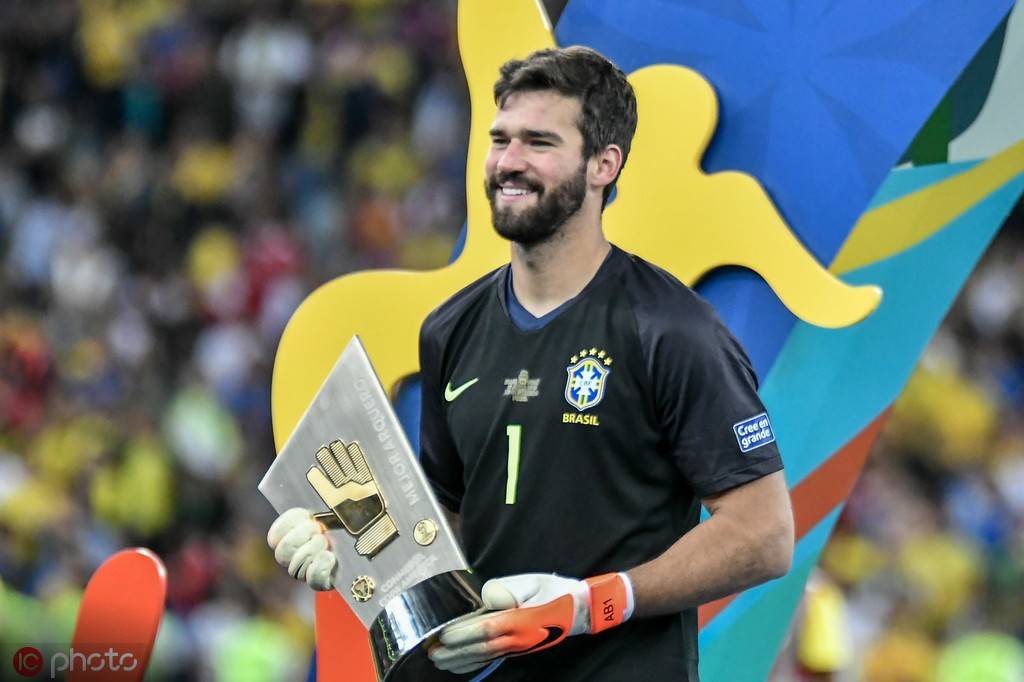 开云平台-巴西对阵伊朗，范戴克全程高能输出