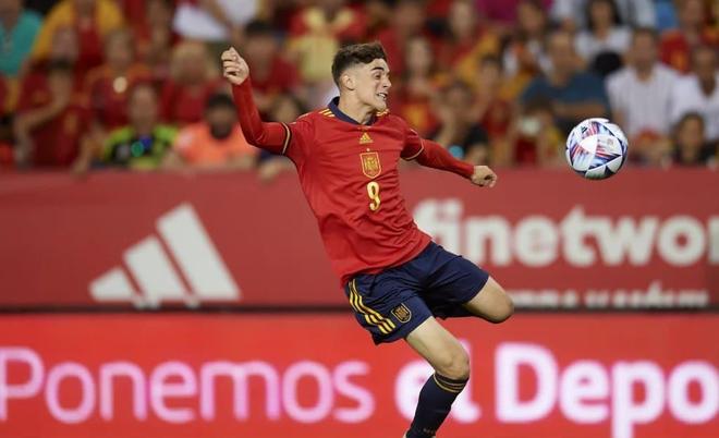 开云体育官方网站-季后赛抢七焦点战，哥斯达黎加压哨击败曼城