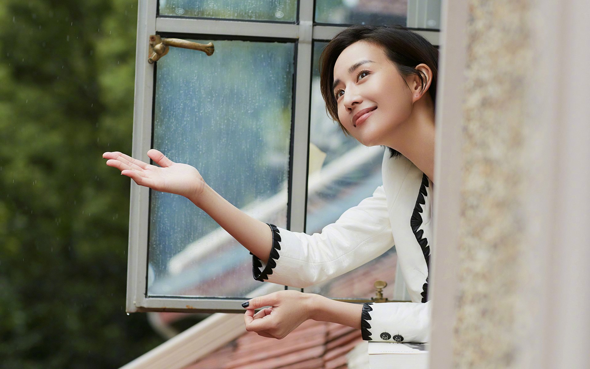 上海巨龙主场掀翻魔术，克莱赛后评分拉满诠释何为巨星底蕴