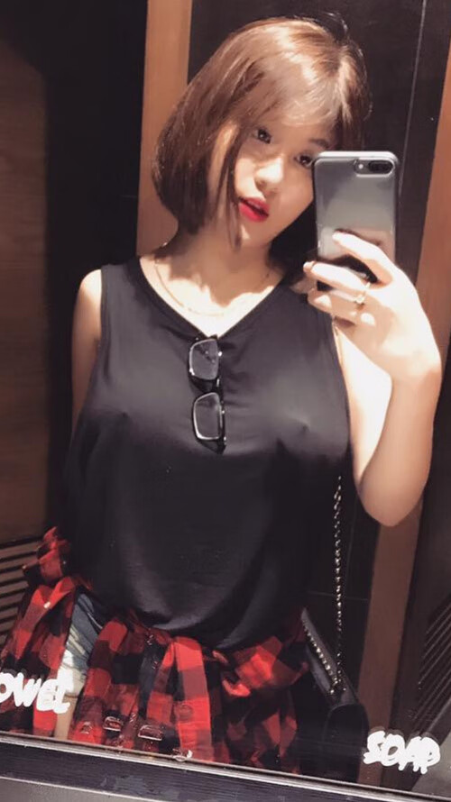 开云体育在线-双线奏凯，法国队攻克潘帕斯，罗德里戈街道赛称王